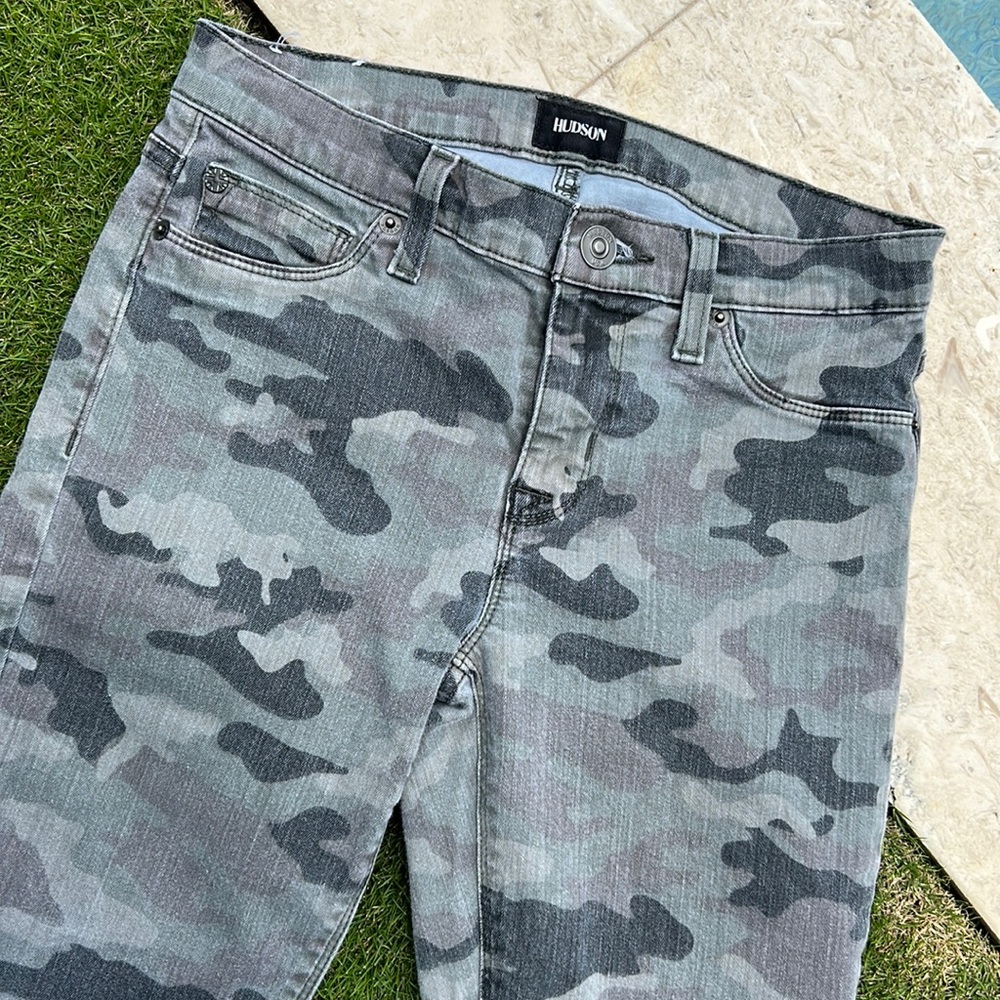 EUC Hudson jeans